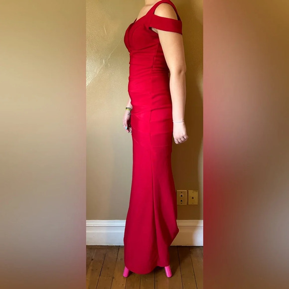 Emerald Sundae cold shoulder mermaid evening gown - Picture 8 of 8